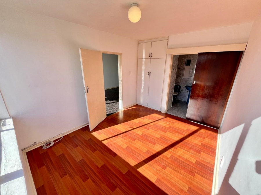 1 Bedroom Property for Sale in Amalinda Eastern Cape